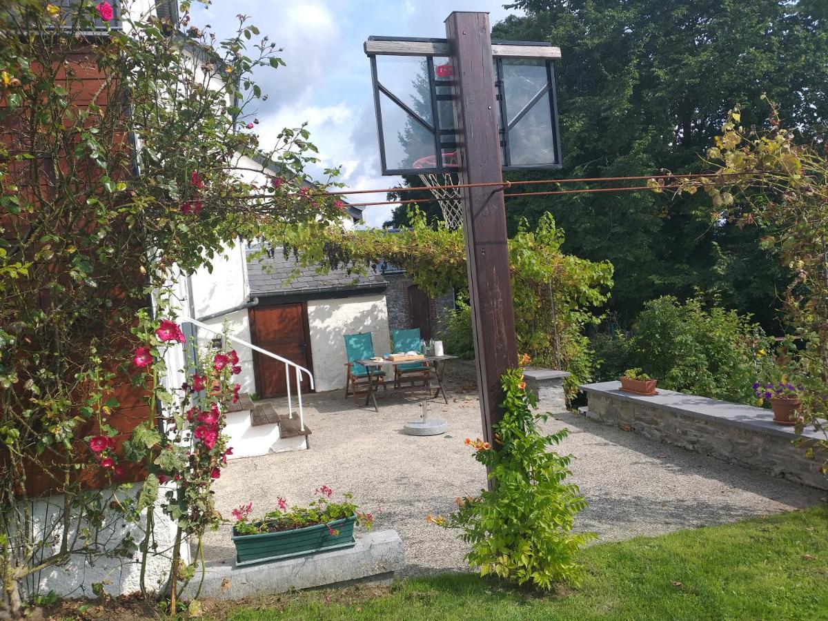 Gite L'Ecole De Ma Mere Βίλα Bertogne Εξωτερικό φωτογραφία